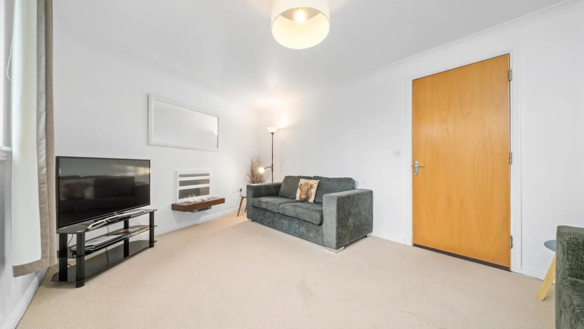 Saughton Suite With Views Of Water Of Leith Edinburg