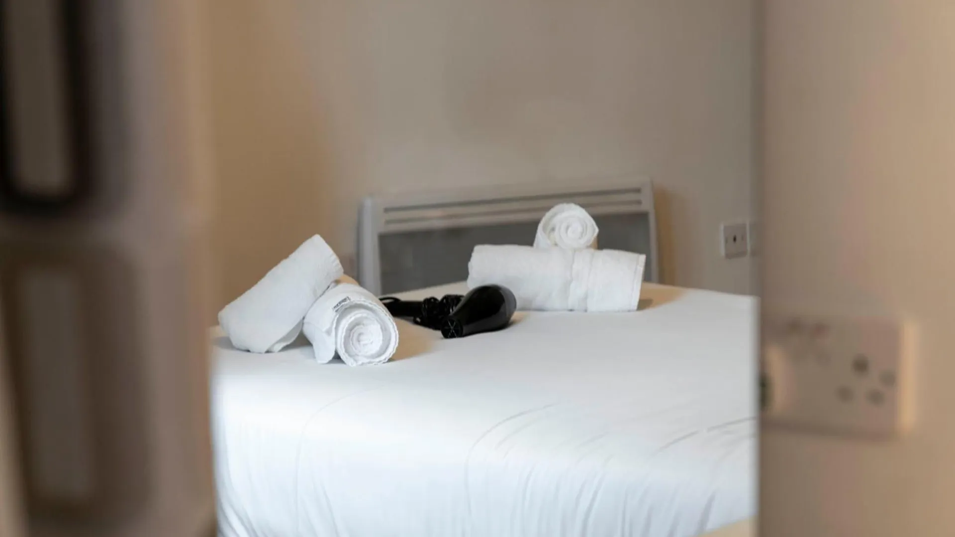 Semesterbostad Saughton Suite With Views Of Water Of Leith Edinburg